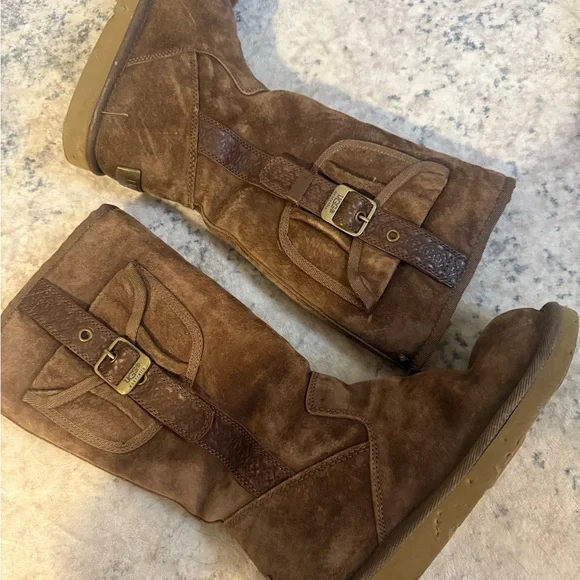 UGG Women's Brown Suede Winter Boots - Picture 5 of 7